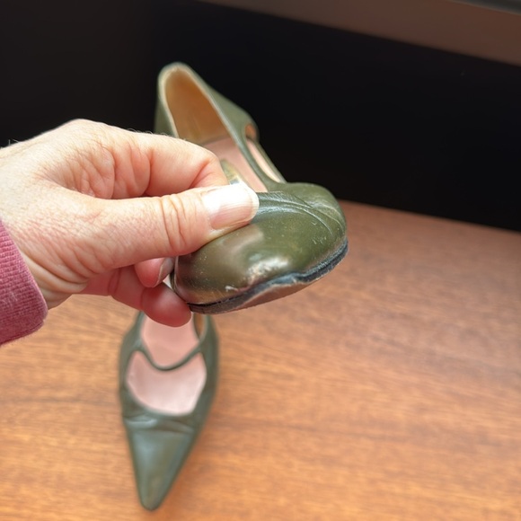 Manolo Blahnik leather heels - Picture 7 of 10